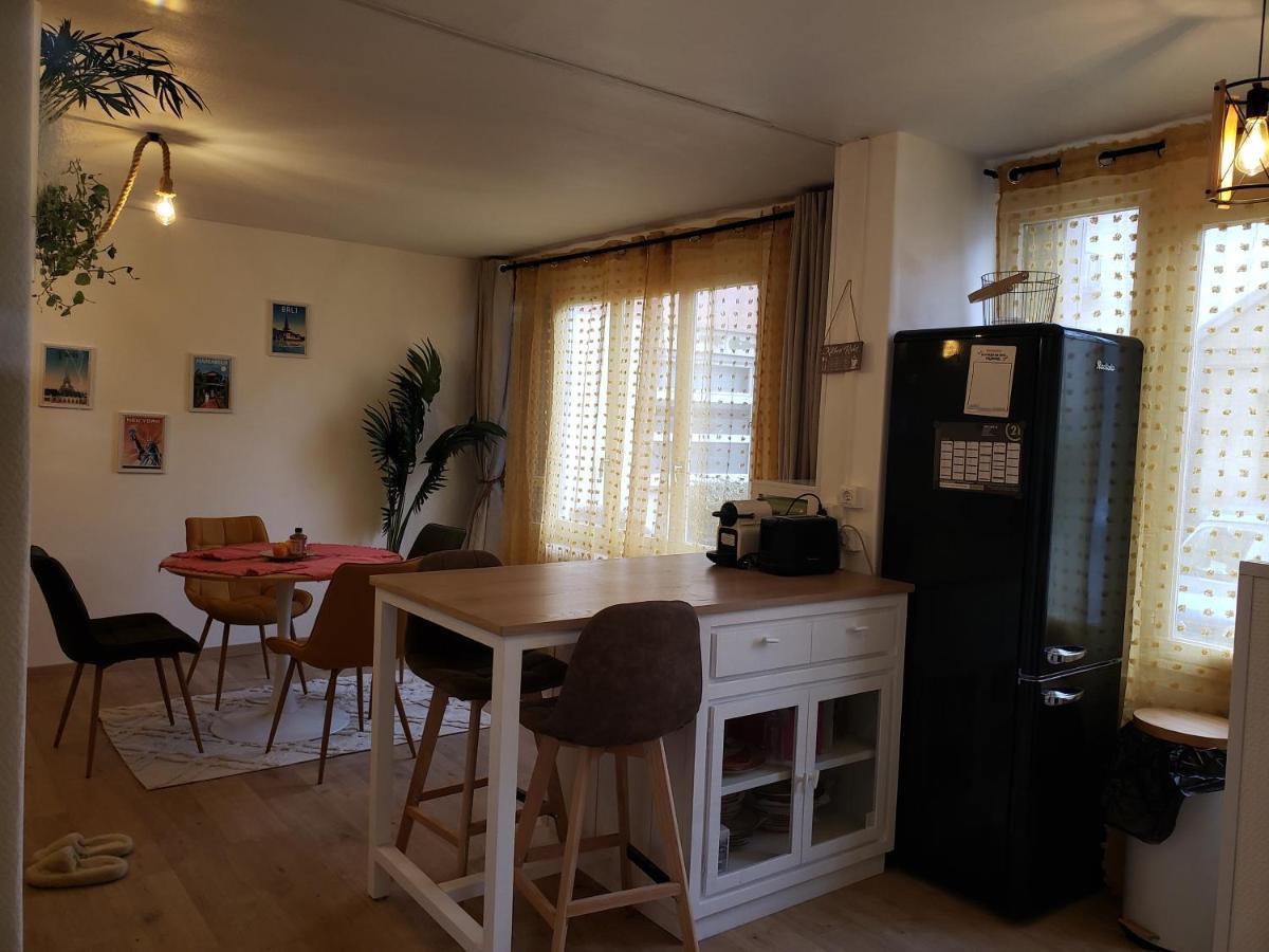 Maison Du Bonheur 2 A Troyes Logement Entier Avec Parking Bagian luar foto