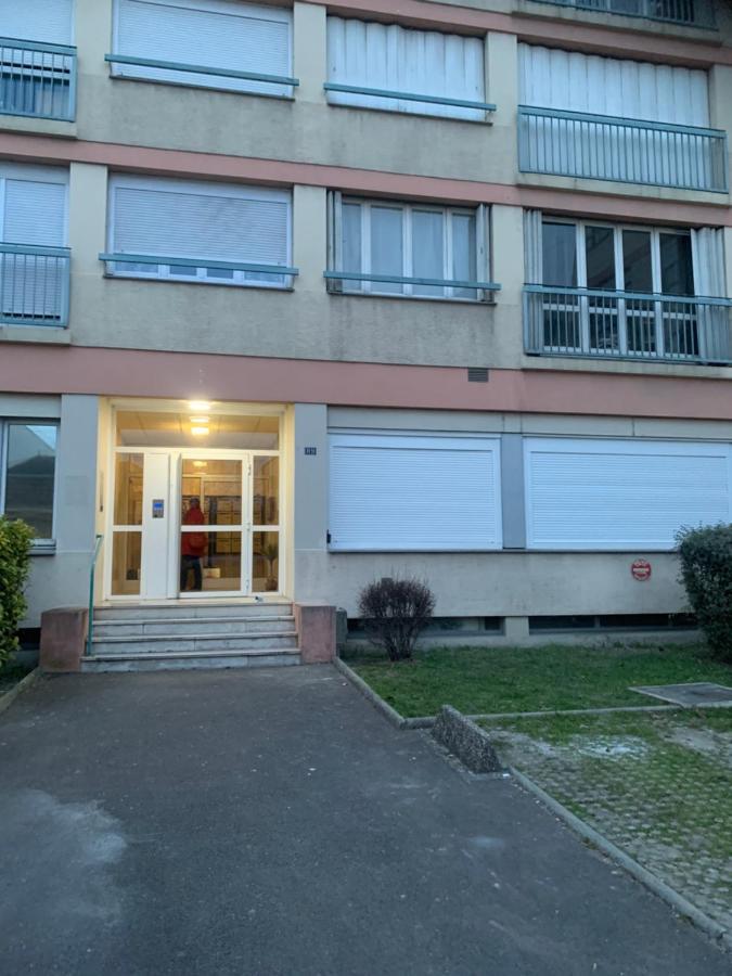 Maison Du Bonheur 2 A Troyes Logement Entier Avec Parking Bagian luar foto